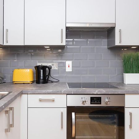 Cosy Ground Floor Apartment Londra Dış mekan fotoğraf