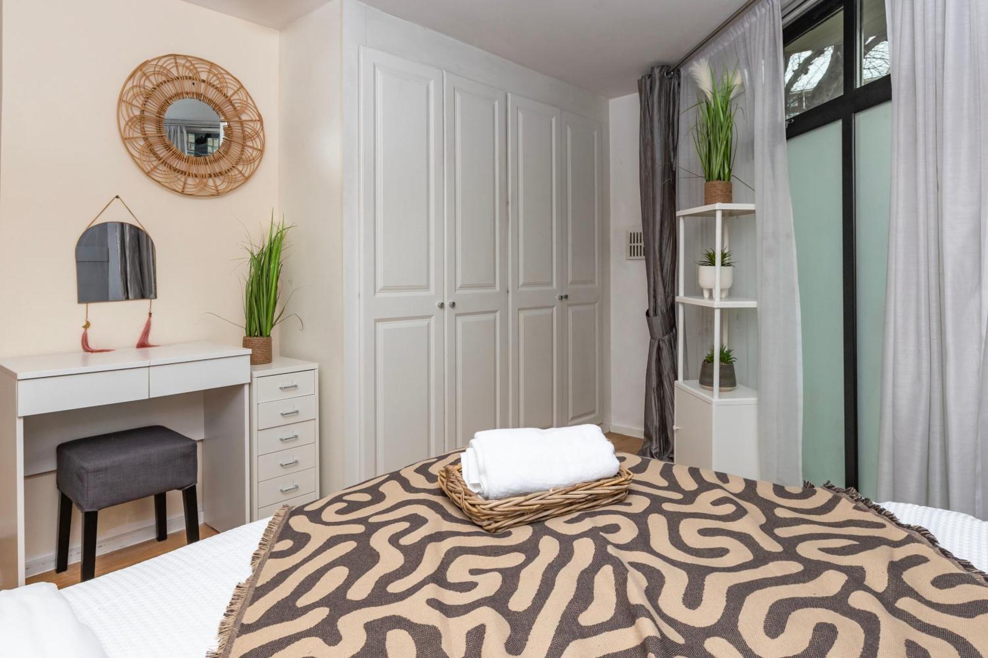 Cosy Ground Floor Apartment Londra Dış mekan fotoğraf