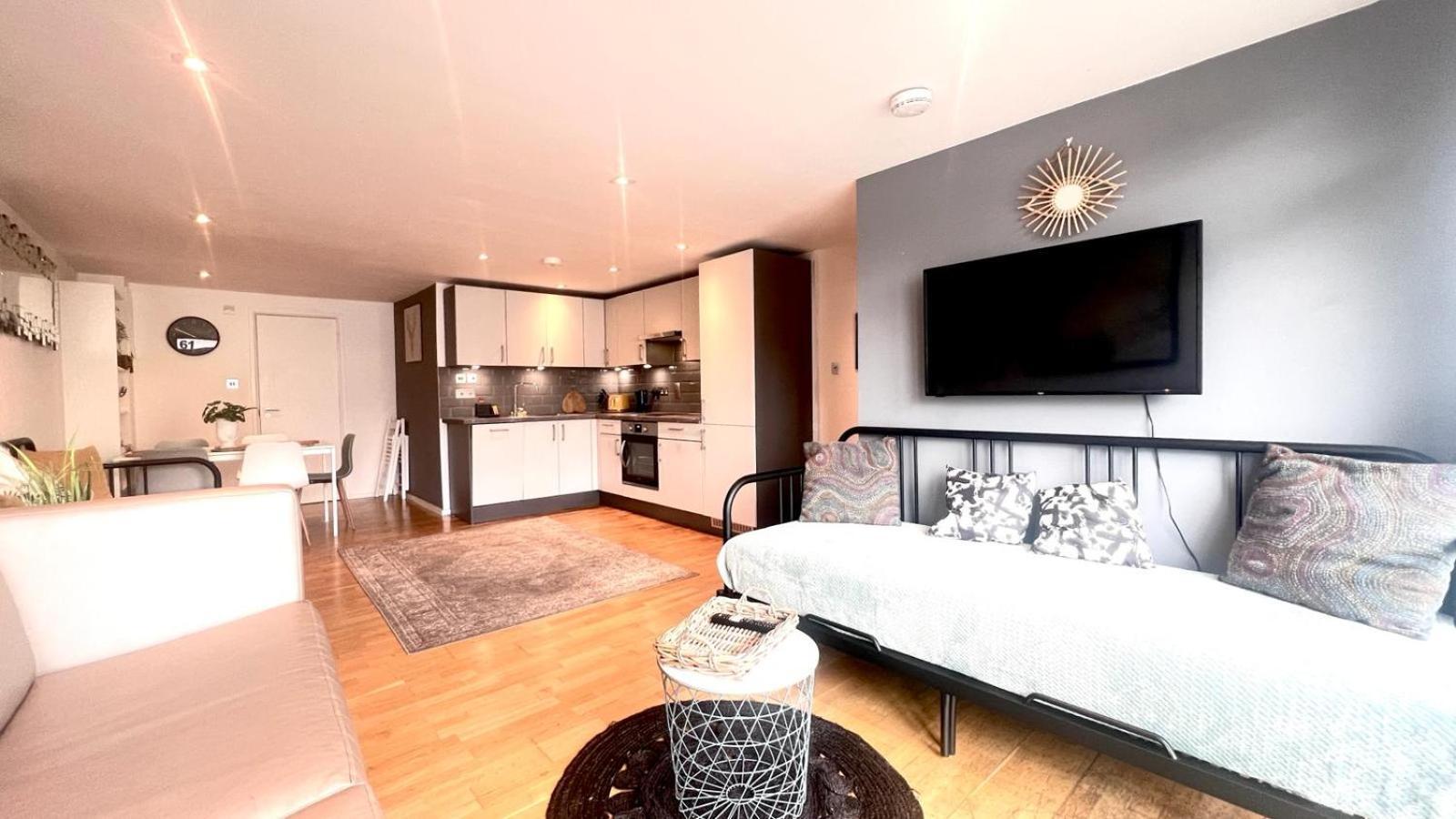 Cosy Ground Floor Apartment Londra Dış mekan fotoğraf