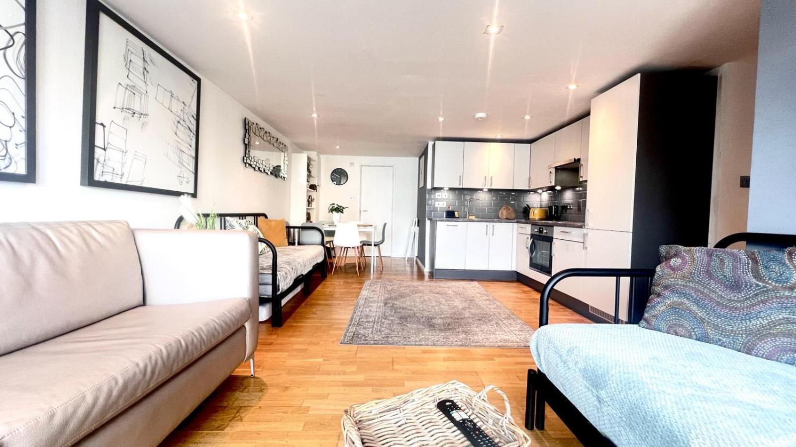 Cosy Ground Floor Apartment Londra Dış mekan fotoğraf